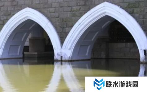 网络用语桥洞底下盖小被是什么梗